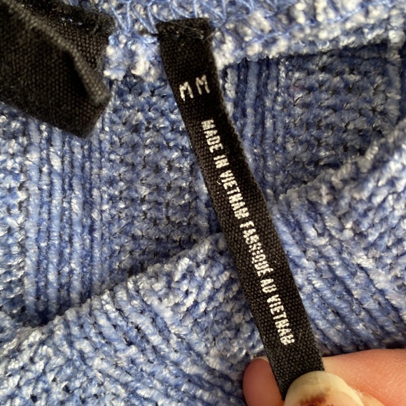 Urban Outfitters- Out From Under Charlie Chenille Sweater. - Picture 6 of 7
